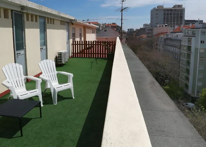 Casa Encantada - Elias *